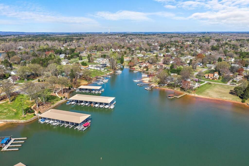 Cozy Lake Home - Jacuzzi King Bed Marina Access Мурсвілл Екстер'єр фото